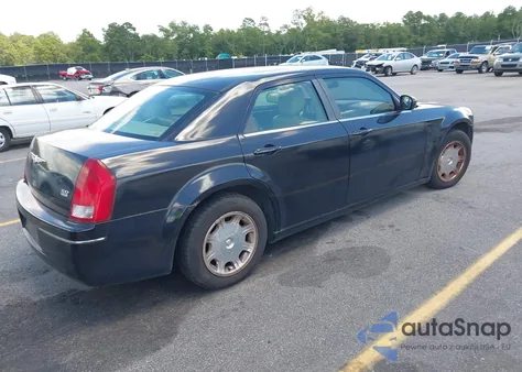 2005 Chrysler 300 Touring из США, поврежденный, VIN 2C3JA53G35H617018